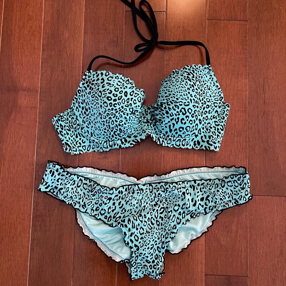 Aqua bikini